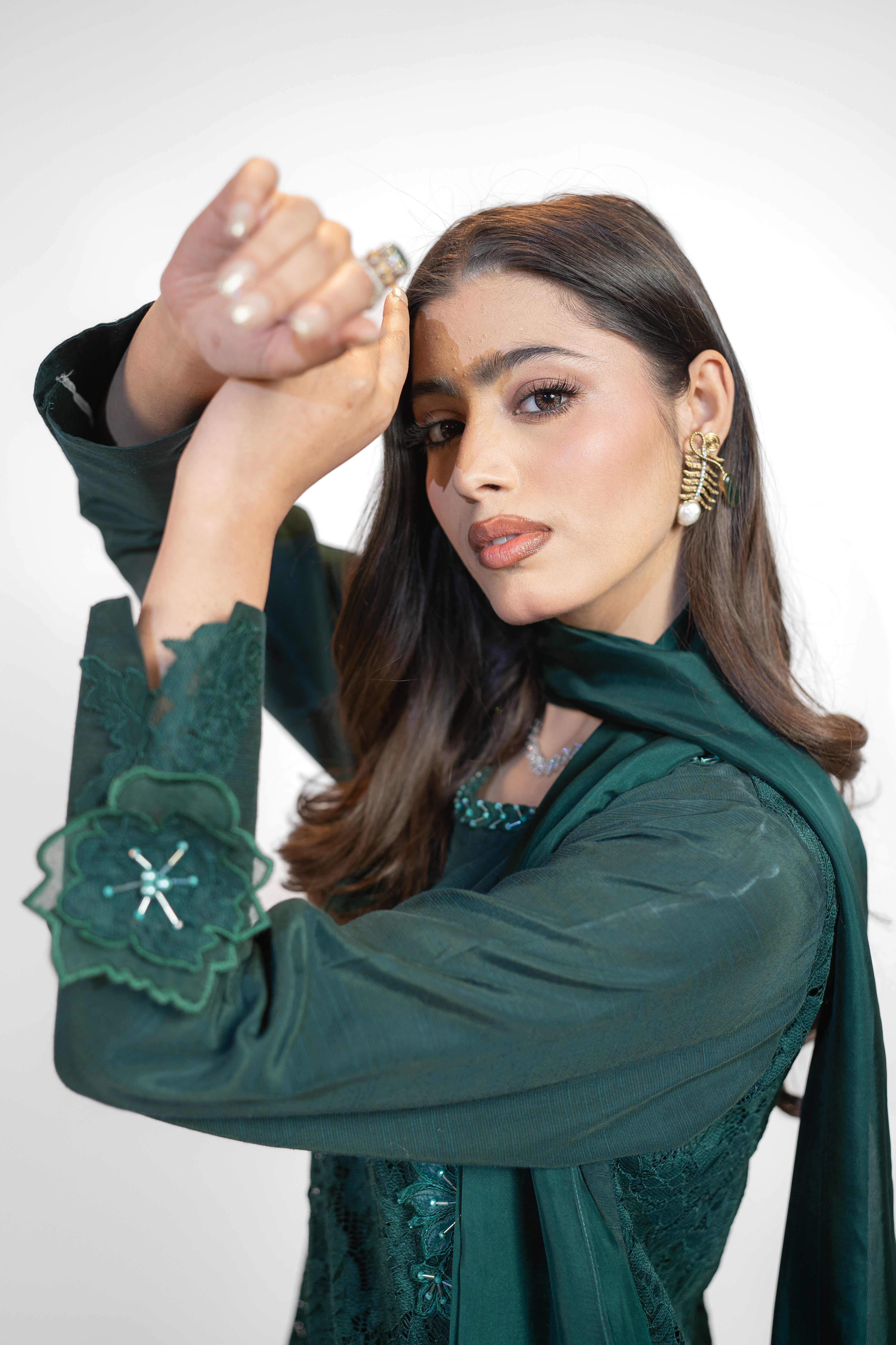 Chantelle 3PC Dress with Floral Embroidered Appliqué & Adda Work – Scalloped Finish