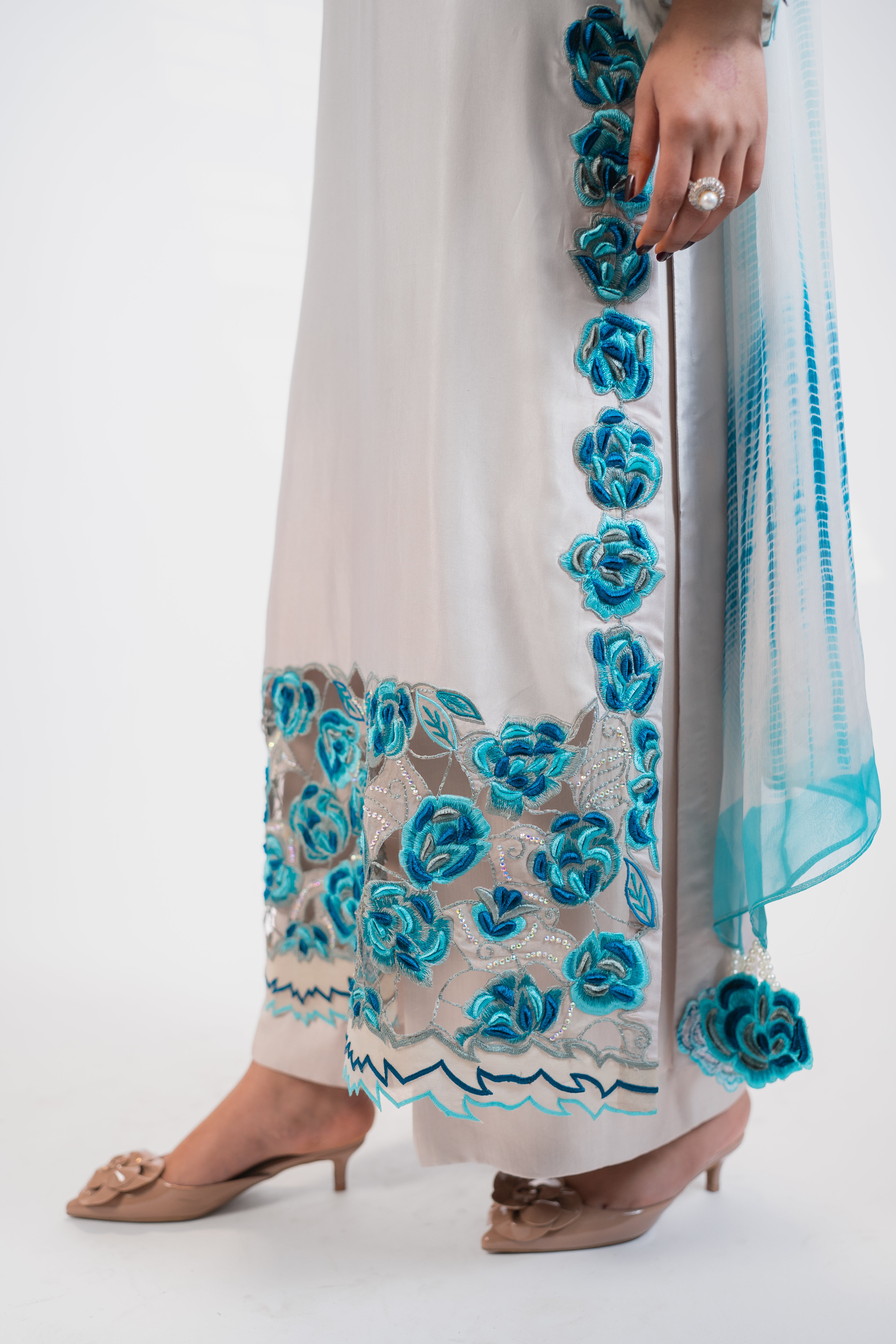 Light Grey 3PC Dress with Peacock-Toned Embroidery & Stone Embellishments